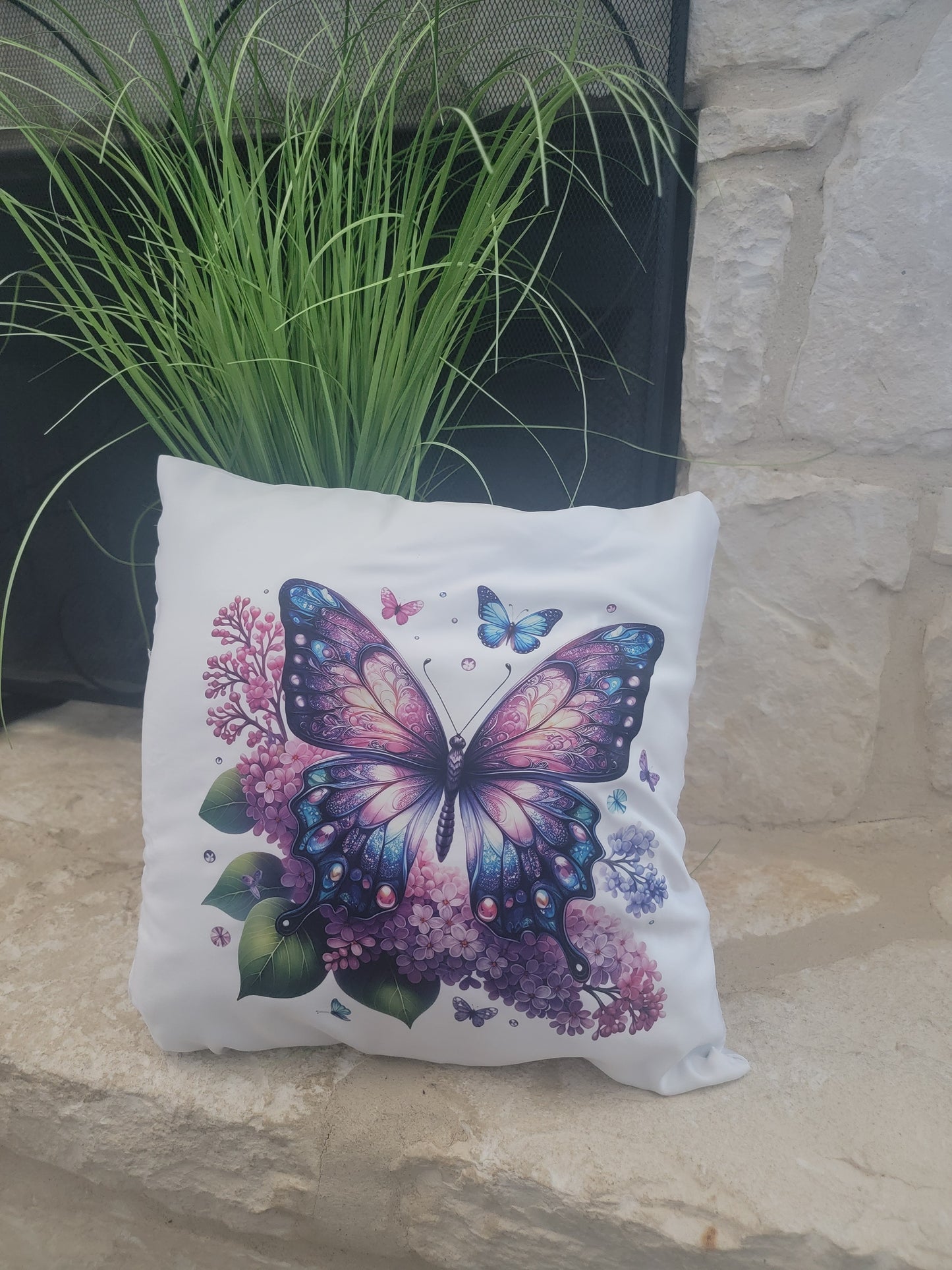 🦋 "Butterfly Elegance: Beautiful Throw Pillows to Elevate Your Space" 🦋