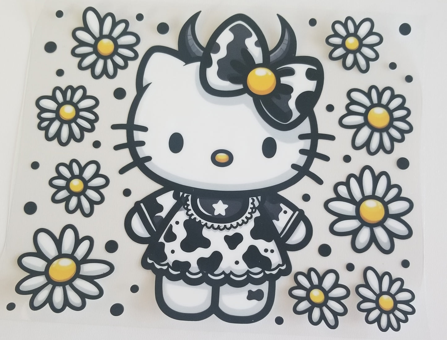 VDTFDW- 20 Oz UVDTF Wraps | Hello Kitty (Cow)