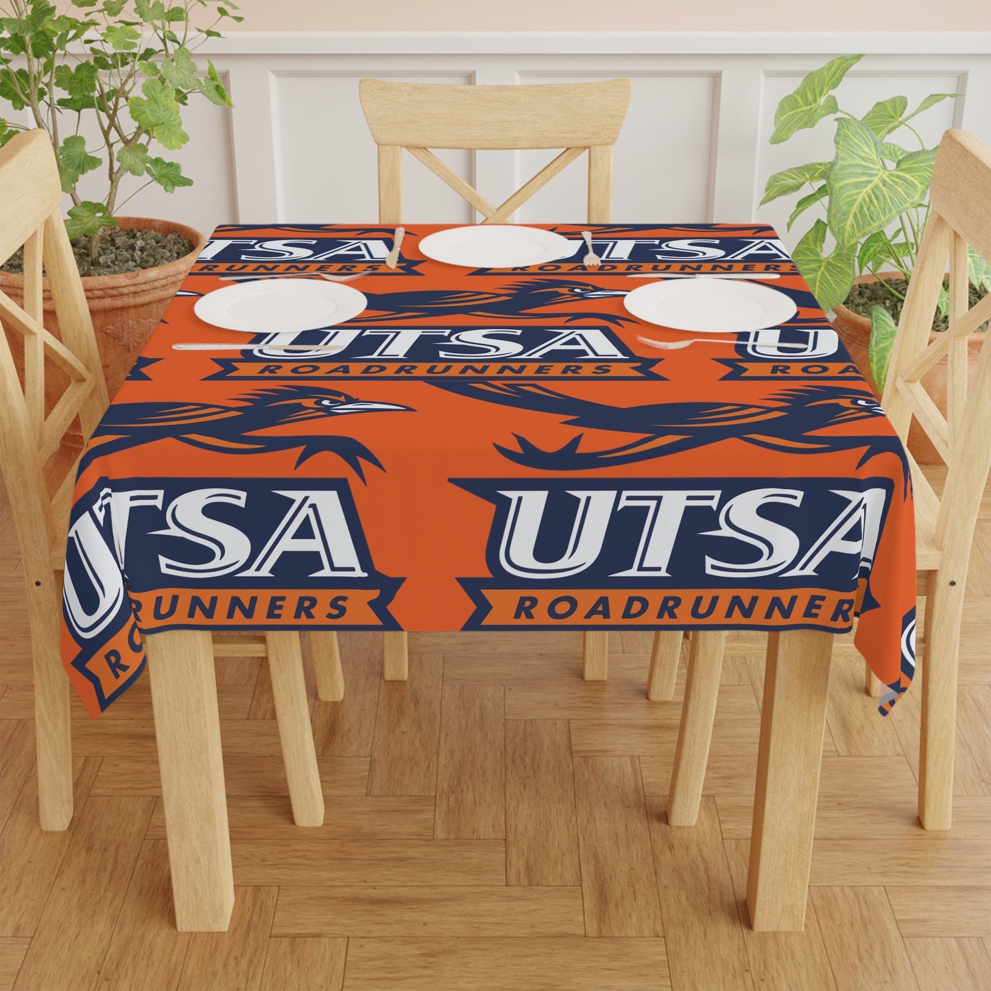 UTSA Spirit on Display: Effortless Upkeep, Timeless Style